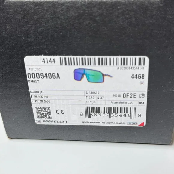 Oakley Men’s OO9406A-1737 Sutro (Low Bridge Fit) Sunglasses - Picture 6 of 6